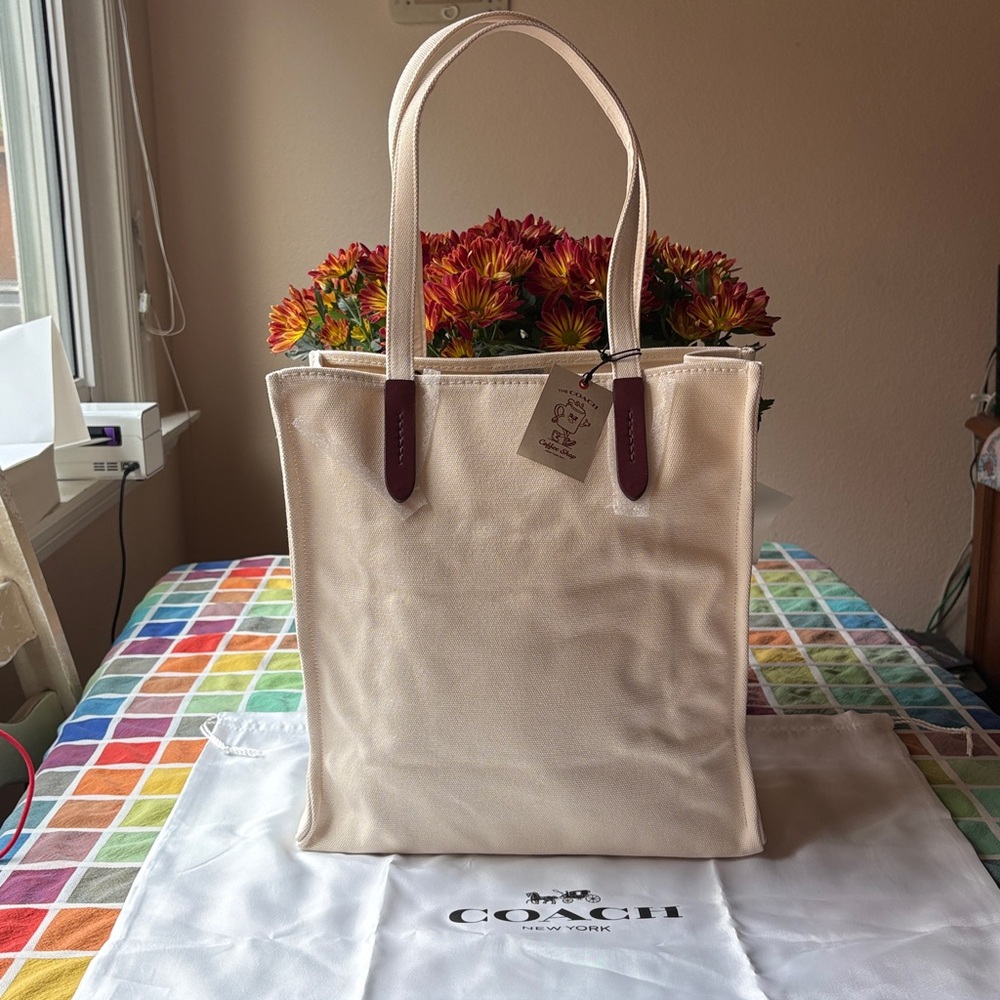 ☕️🍩☕️ THE COACH COFFEE SHOP TOTE ☕️🍩☕️ NWT ☕️🍩☕️ - Picture 9 of 16